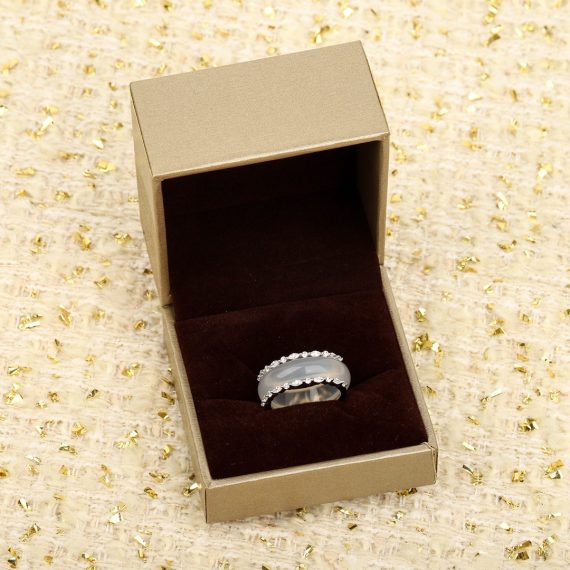 Elegant Women's 925 Silver Ring with Natural White Chalcedony Gemstone - Image 2